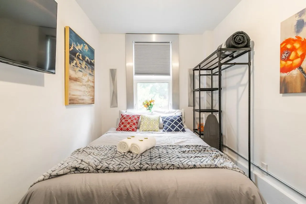Апартаменты Prime Location - Upscale 1Br Steps From Byward Market! Оттава 0*,  Канада